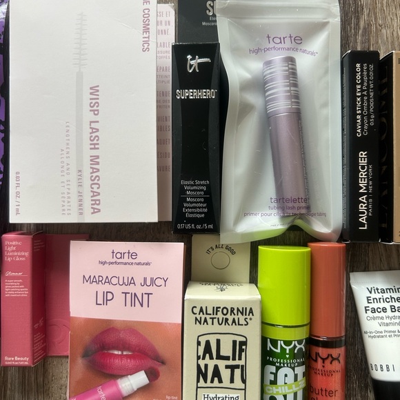 Lot of 16 Mascara Lip Tint Primer Samples Bundle - Picture 3 of 4